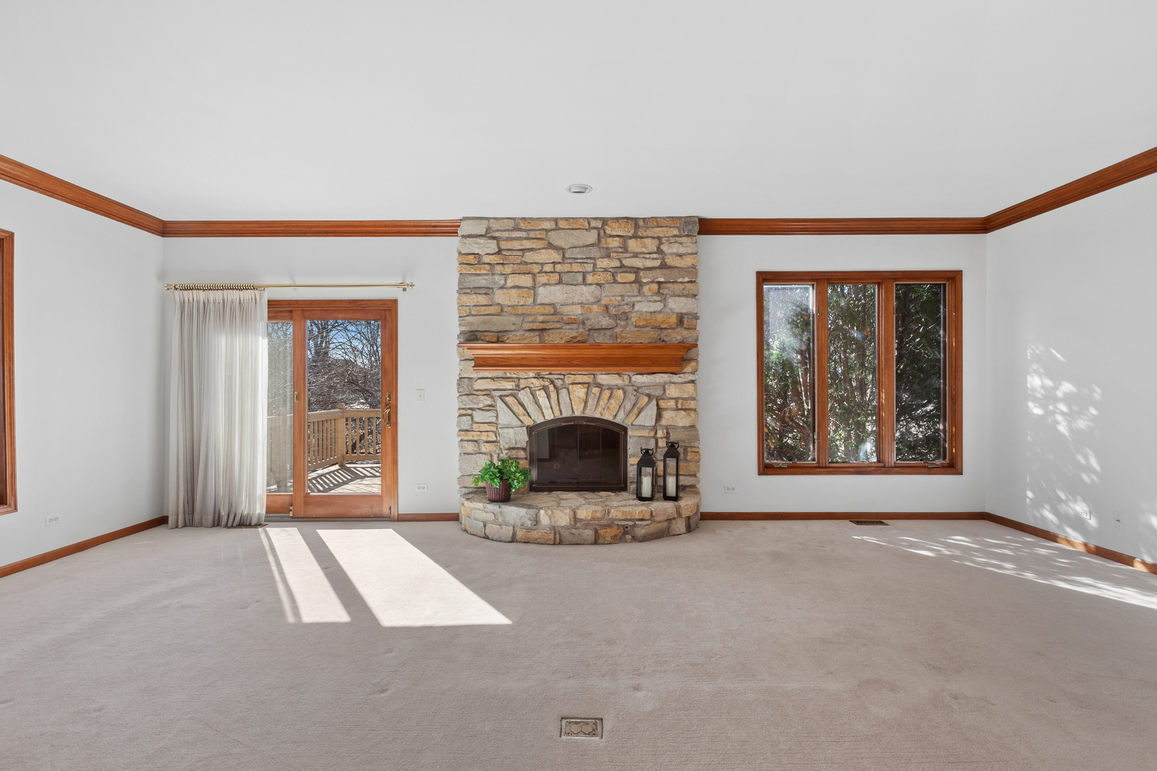 26W011 Klein Creek Drive, Winfield, IL 60190