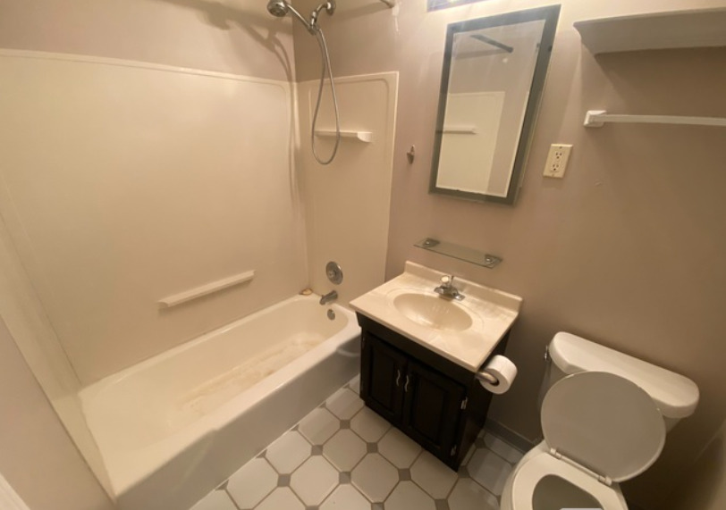 505 Woodland Avenue, Wauconda, IL 60084