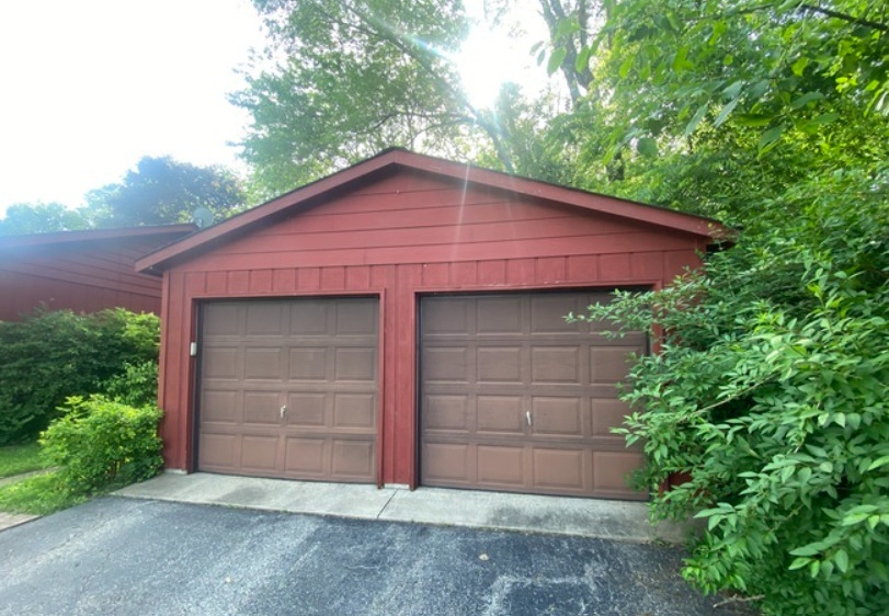 505 Woodland Avenue, Wauconda, IL 60084