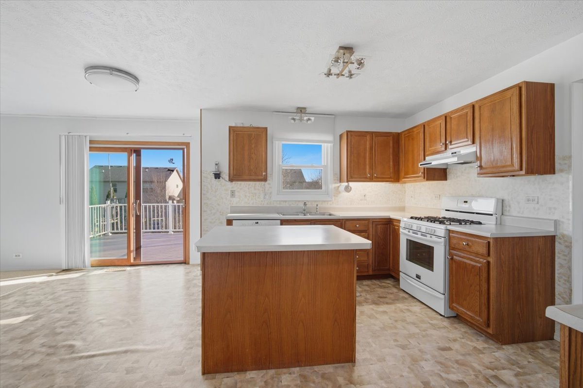 811 Phaeton Place, Normal, IL 61761