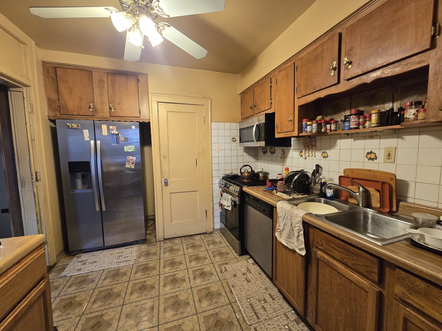 8531 S Euclid Avenue, Chicago, IL 60617