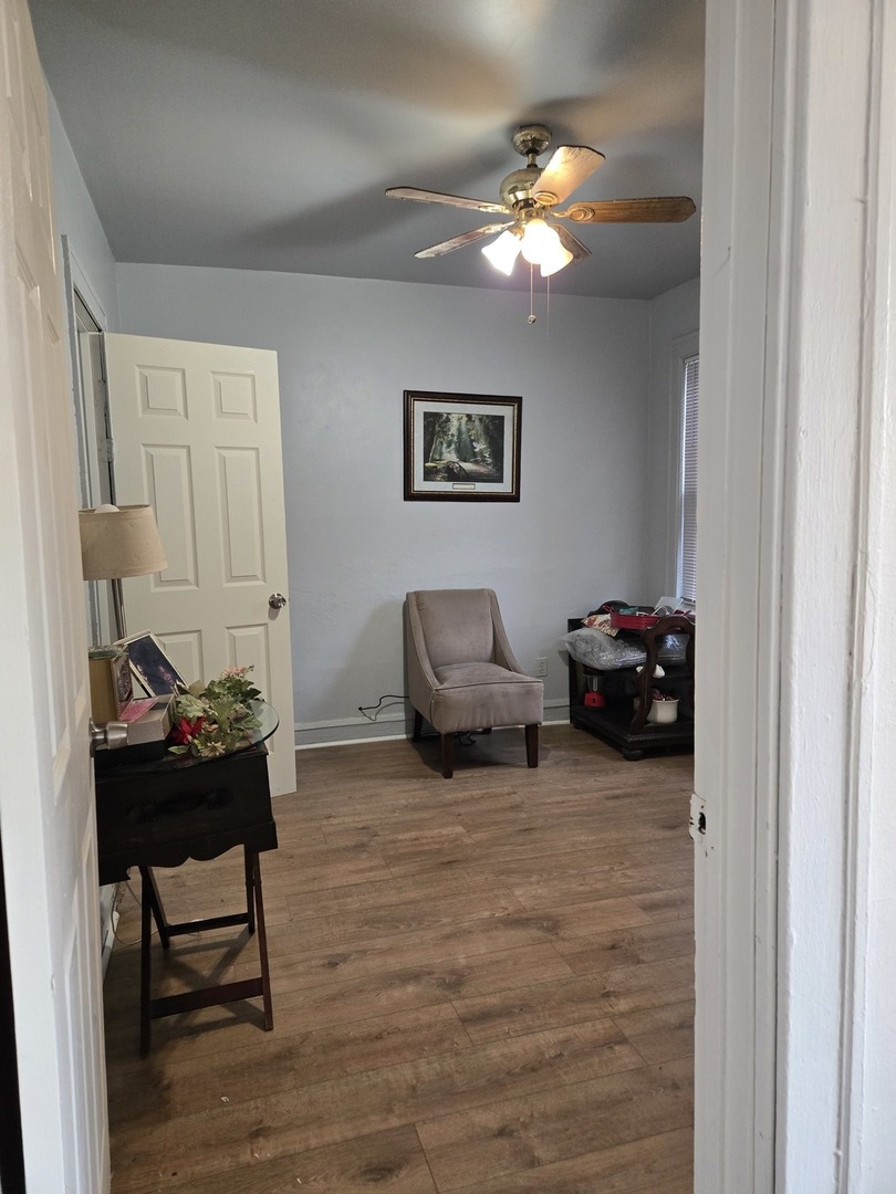 8531 S Euclid Avenue, Chicago, IL 60617