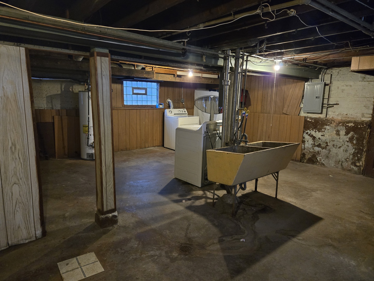 8531 S Euclid Avenue, Chicago, IL 60617