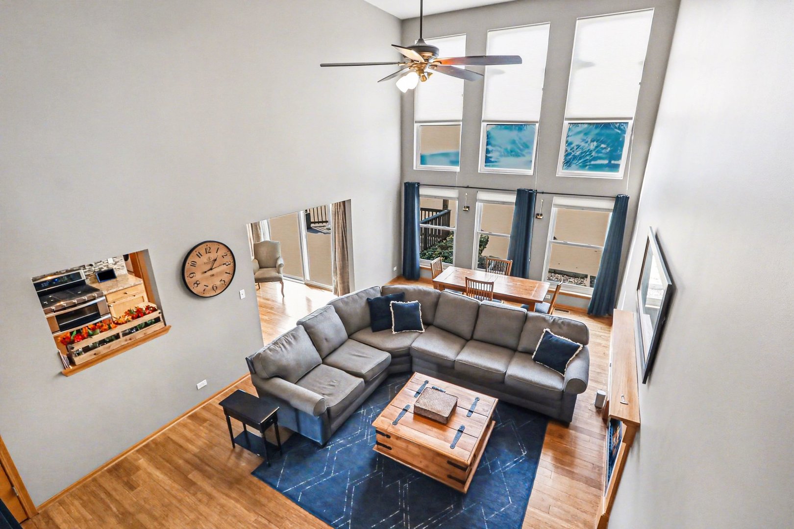 2113 Colonial Street, Aurora, IL 60503