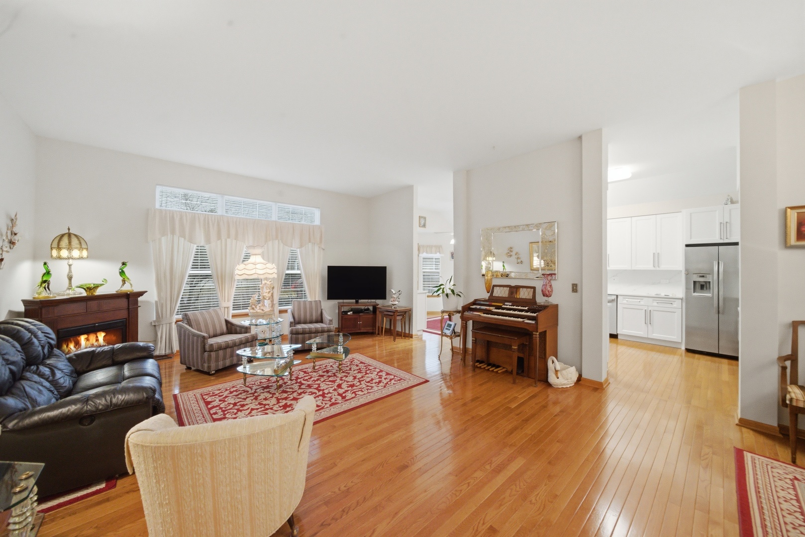 490 Beckett Crossing Drive, Mundelein, IL 60060