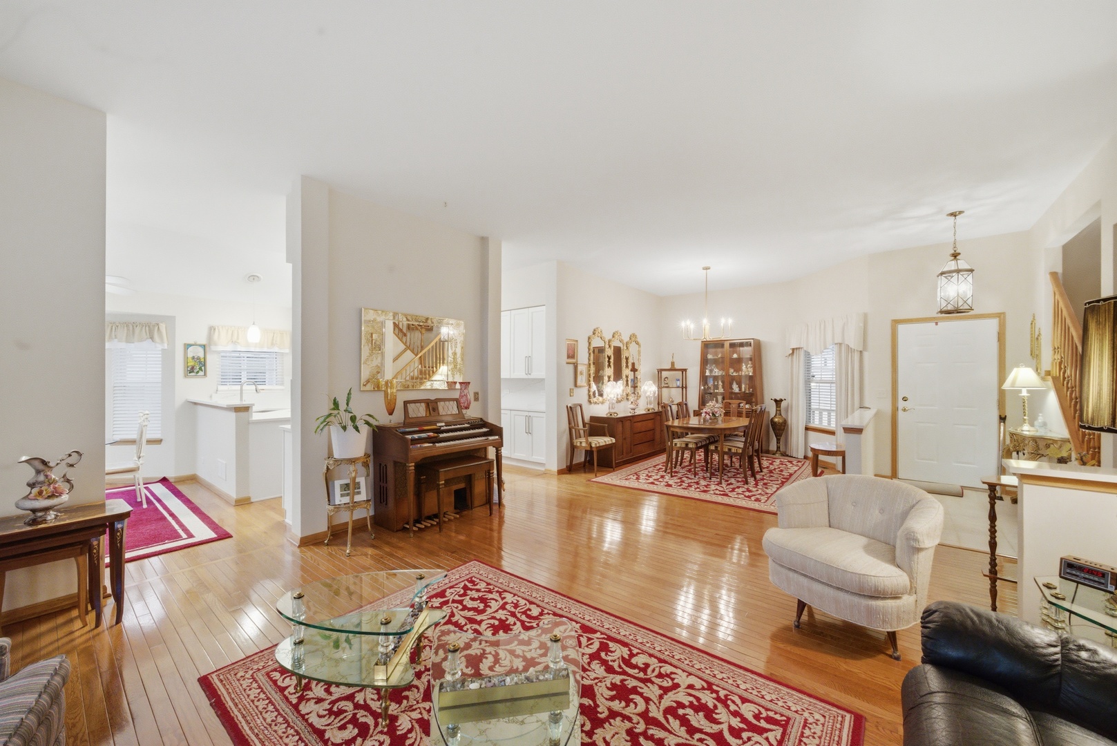 490 Beckett Crossing Drive, Mundelein, IL 60060