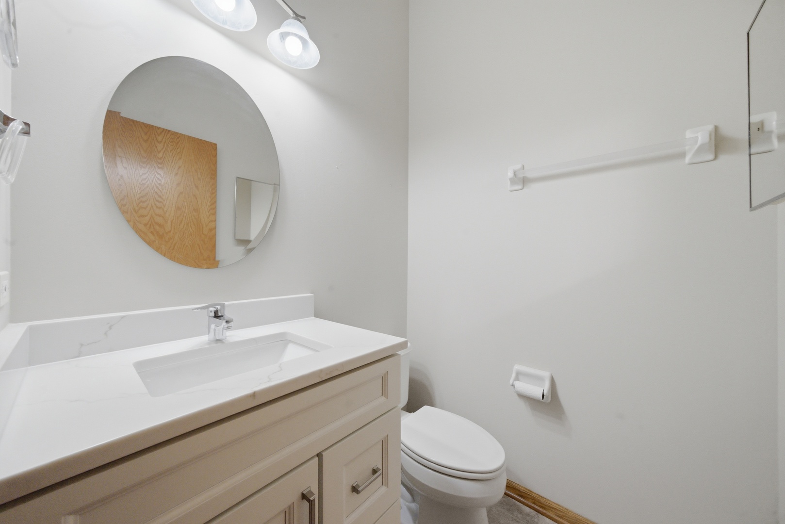 490 Beckett Crossing Drive, Mundelein, IL 60060