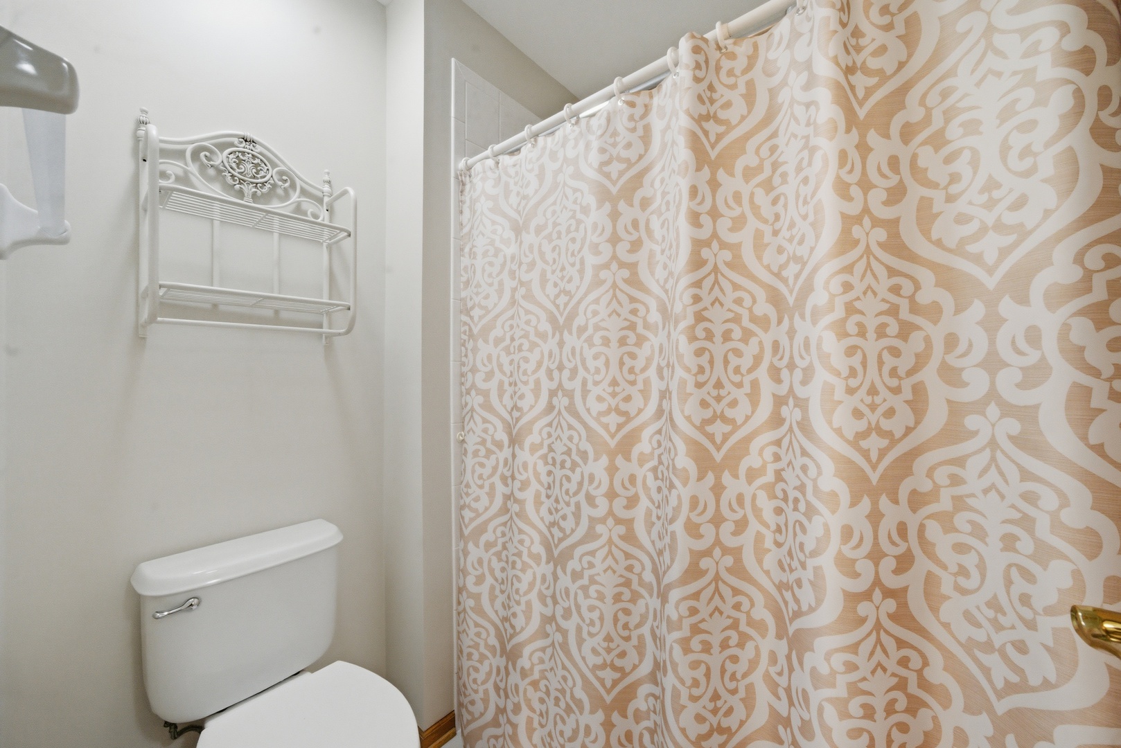 490 Beckett Crossing Drive, Mundelein, IL 60060