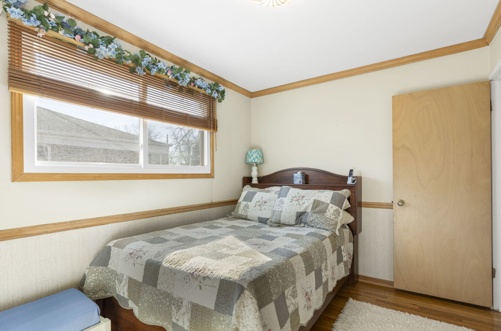 8400 S Knox Avenue, Chicago, IL 60652