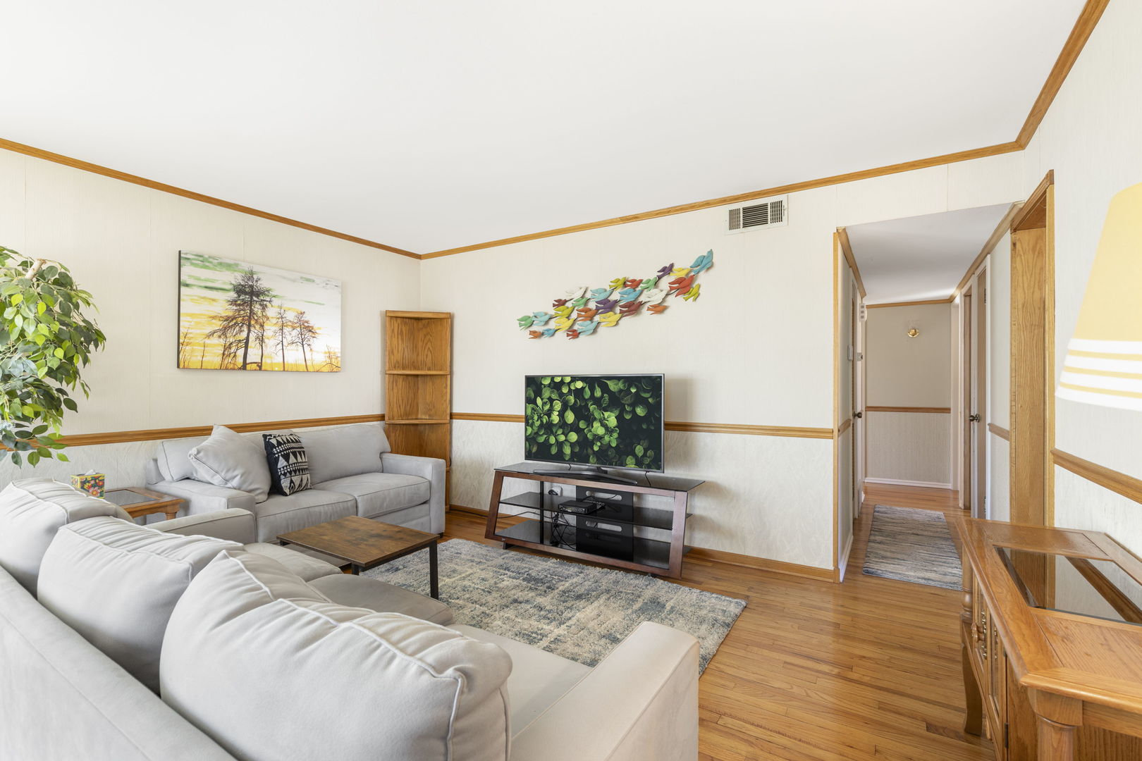 8400 S Knox Avenue, Chicago, IL 60652