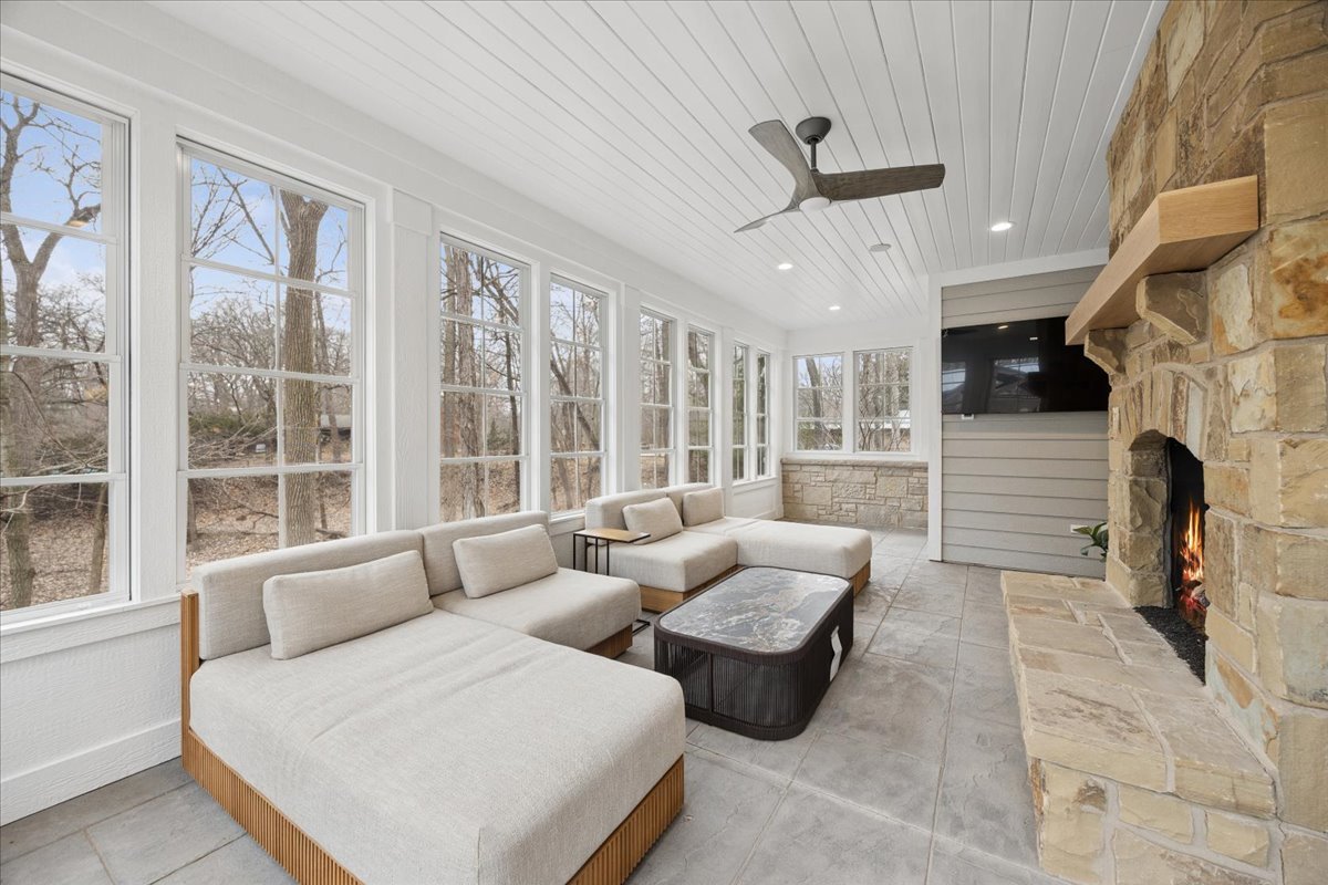 5237 Cornell Avenue, Downers Grove, IL 60515