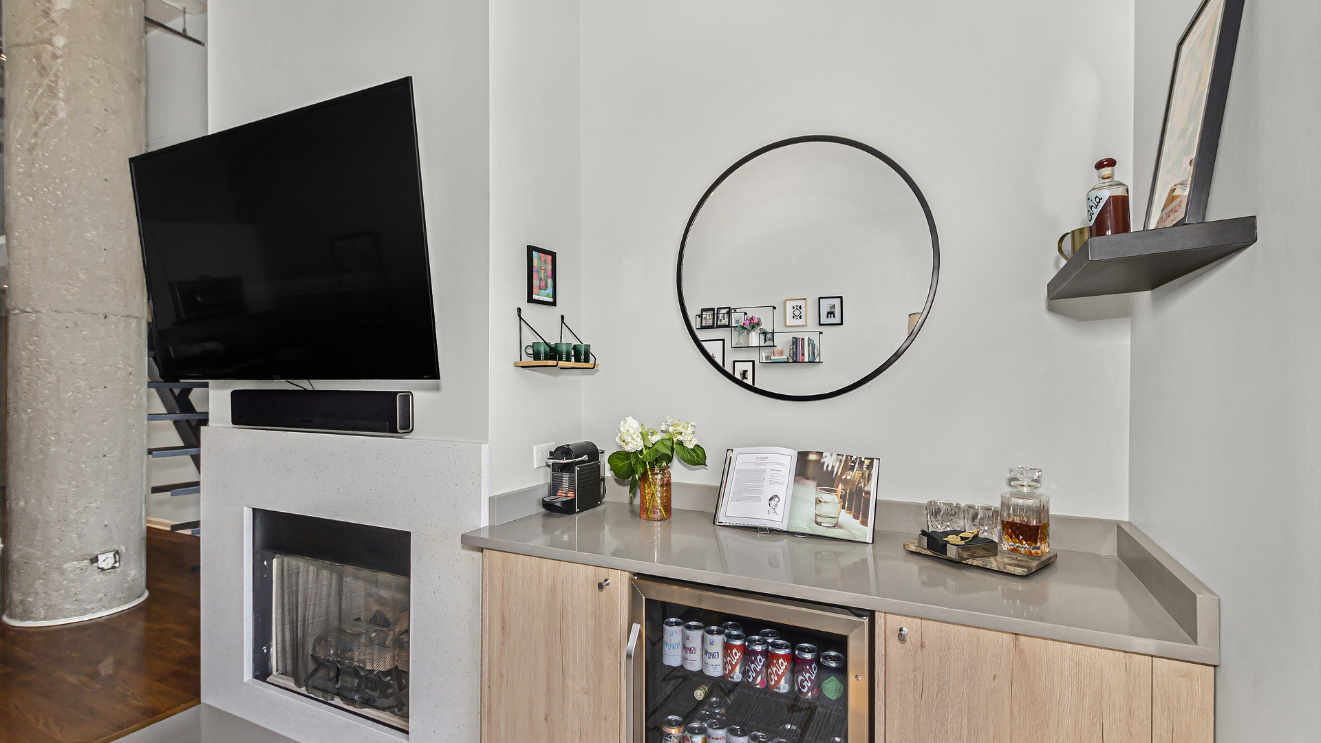 758 N Larrabee Street #408, Chicago, IL 60654