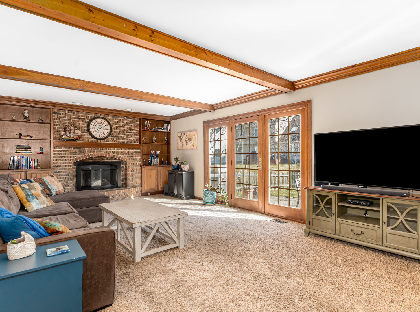 27W412 Chartwell Drive, Winfield, IL 60190