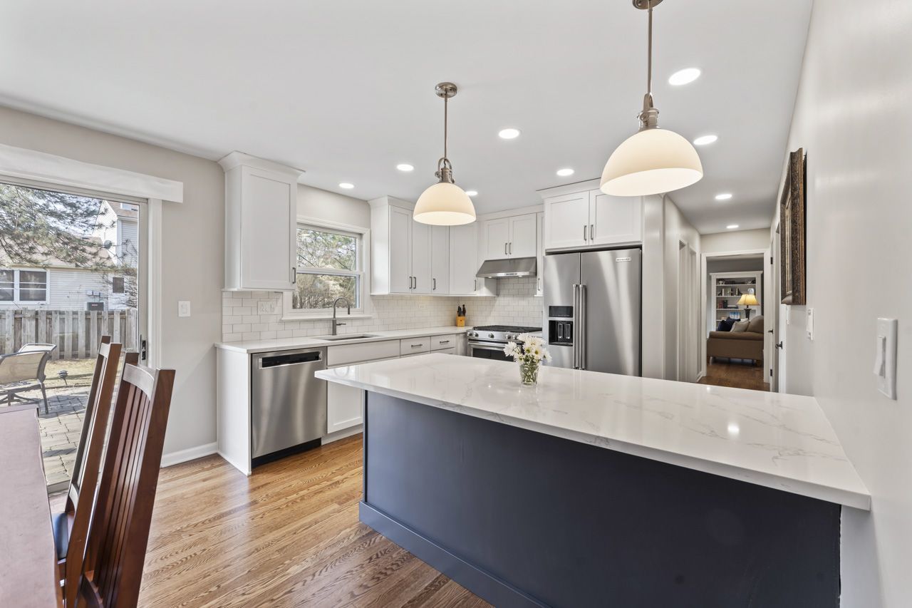 962 Thompson Boulevard, Buffalo Grove, IL 60089