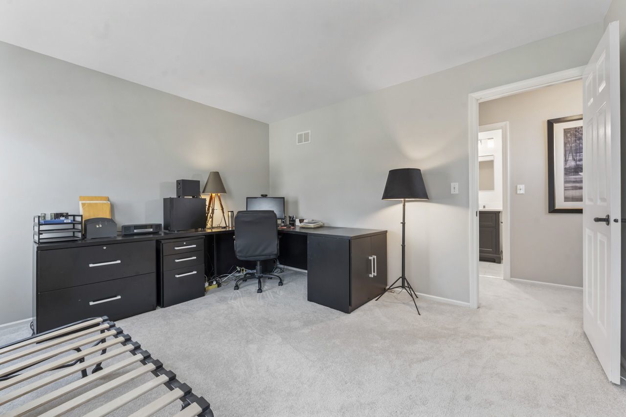 962 Thompson Boulevard, Buffalo Grove, IL 60089