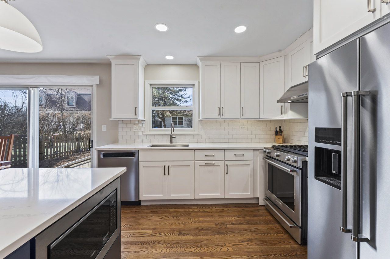 962 Thompson Boulevard, Buffalo Grove, IL 60089