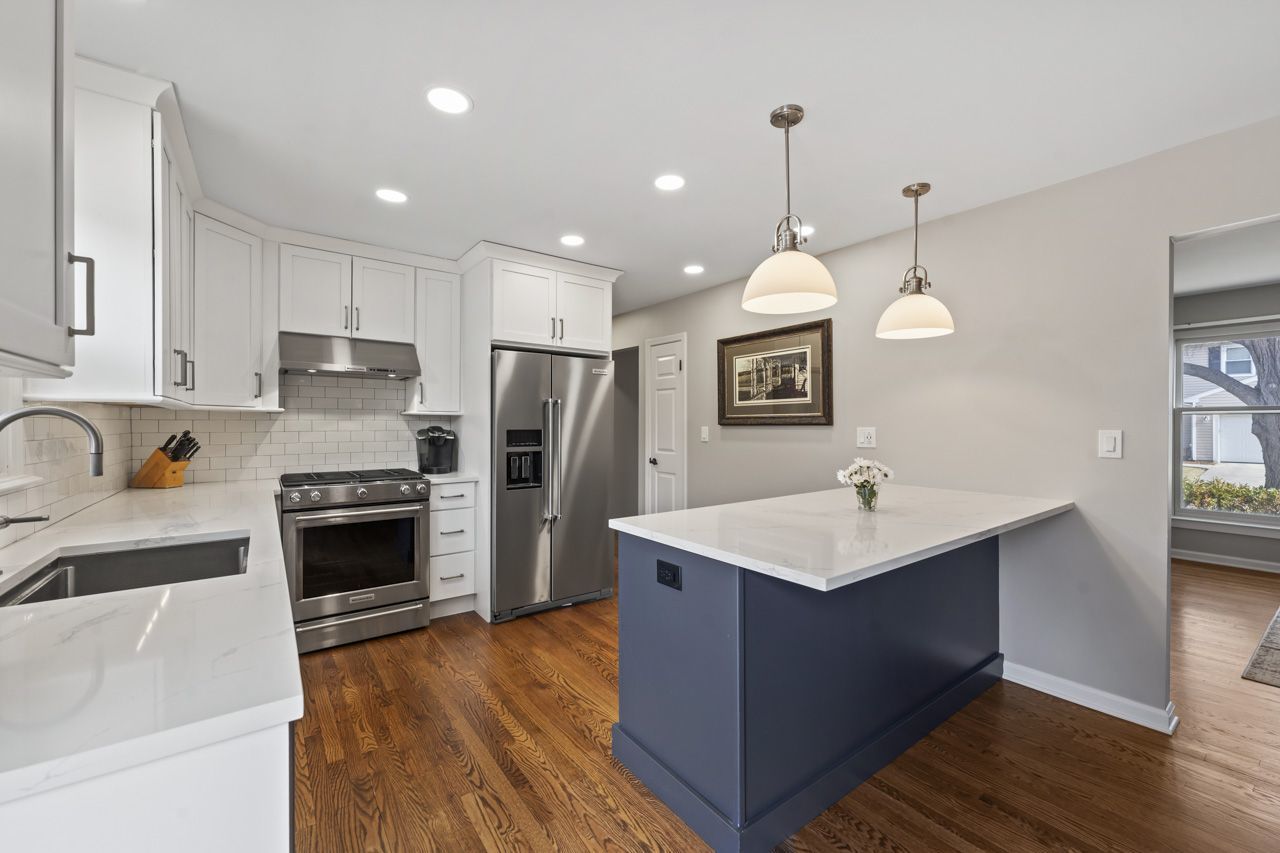 962 Thompson Boulevard, Buffalo Grove, IL 60089