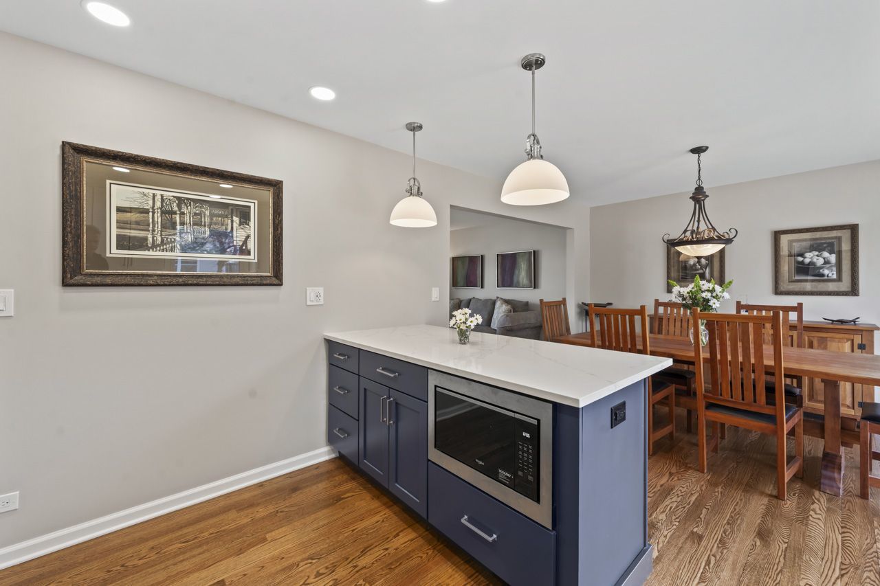 962 Thompson Boulevard, Buffalo Grove, IL 60089