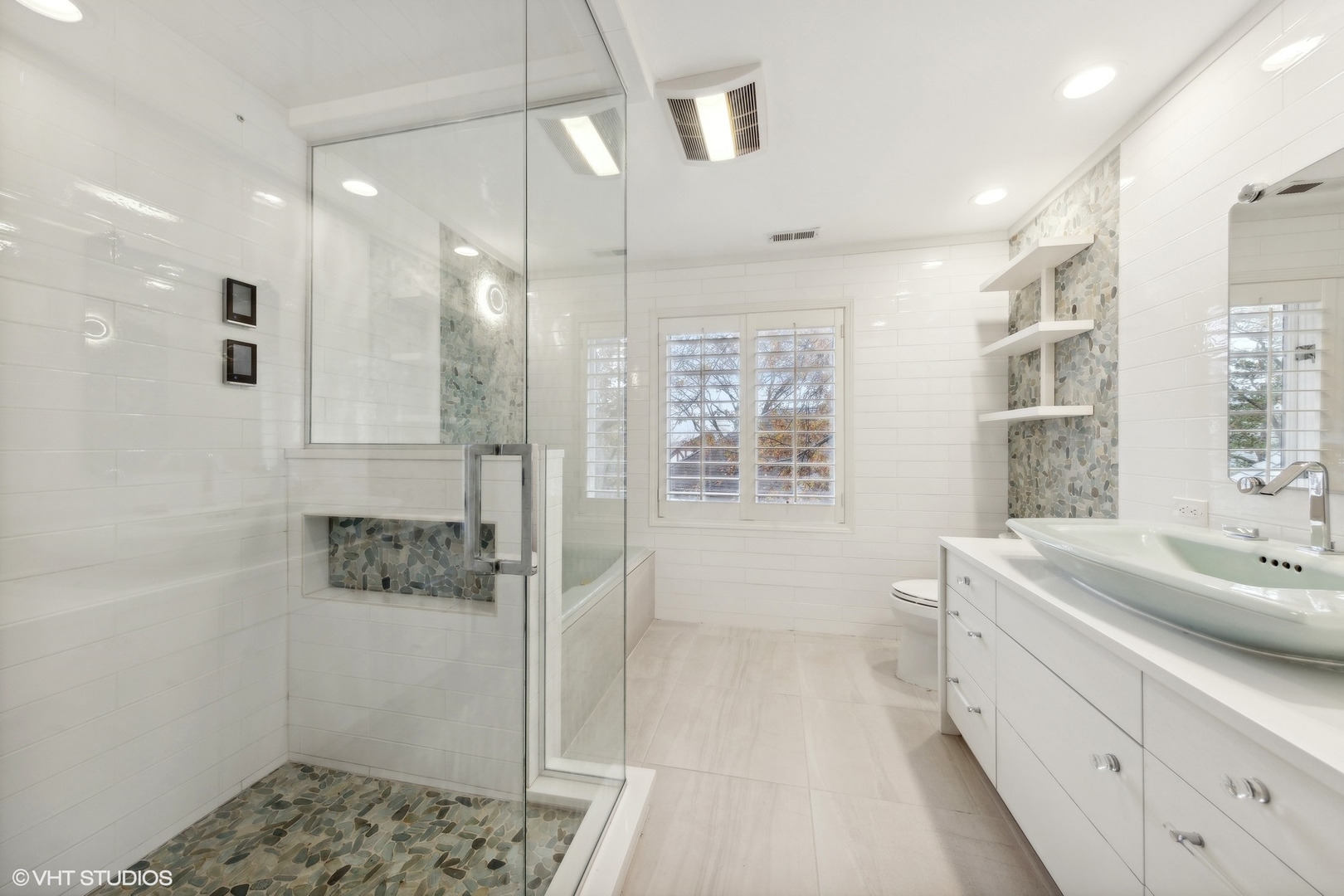 1604 Burr Ridge Club, Burr Ridge, IL 60527