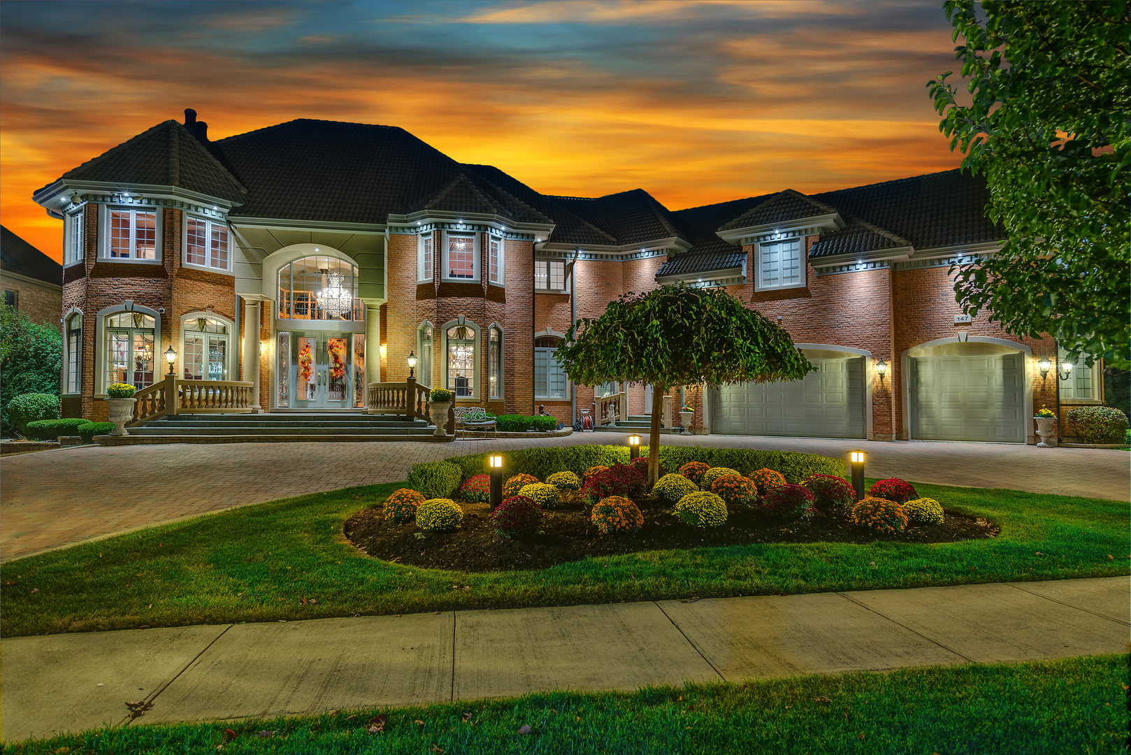 147 Los Lagos Drive, Bloomingdale, IL 60108