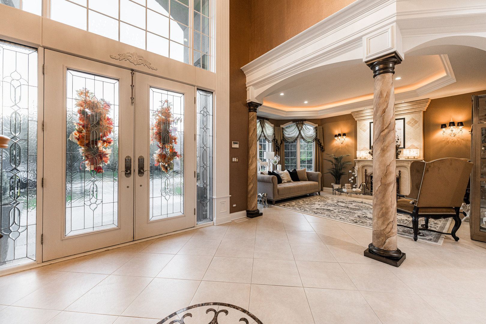 147 Los Lagos Drive, Bloomingdale, IL 60108