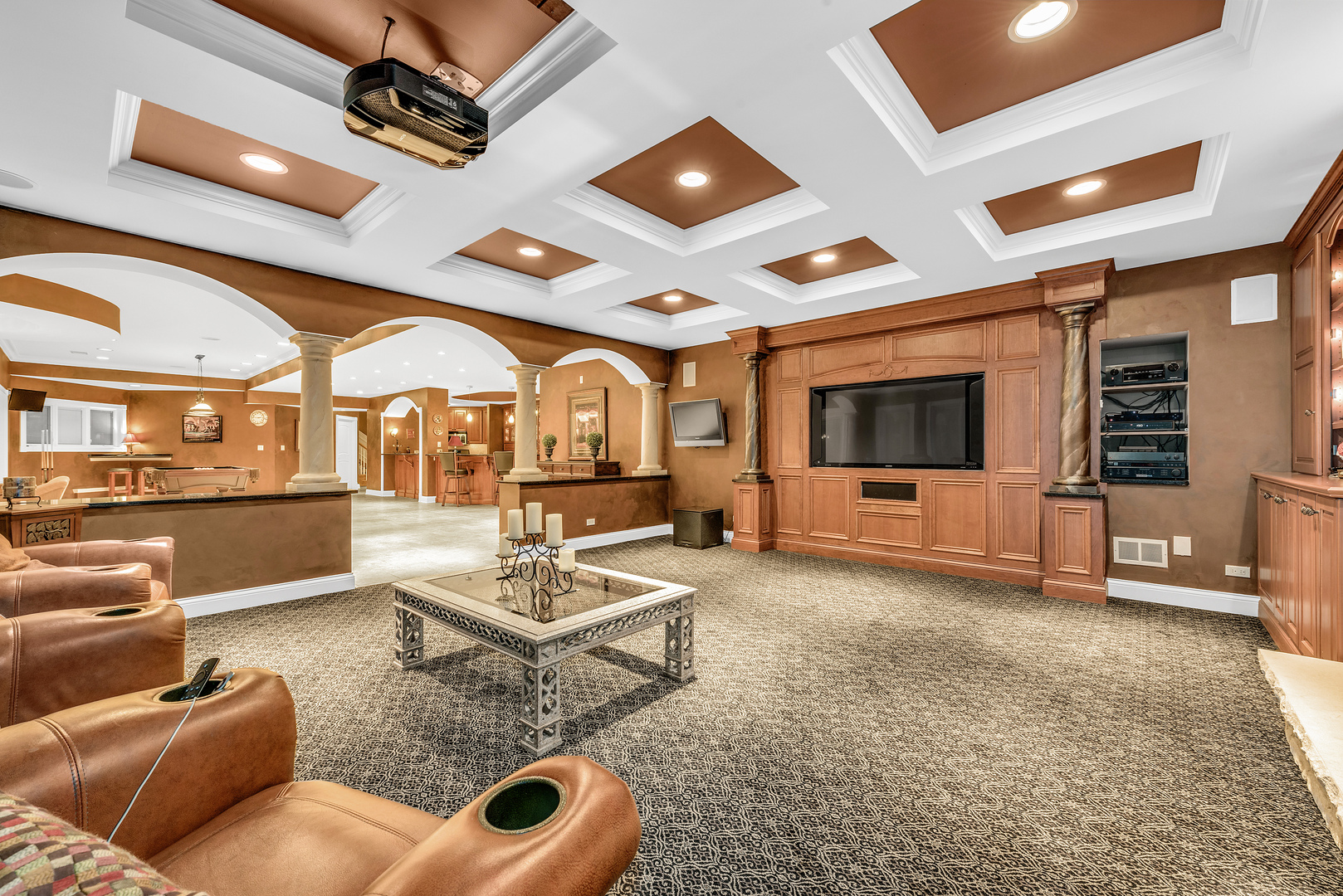 147 Los Lagos Drive, Bloomingdale, IL 60108