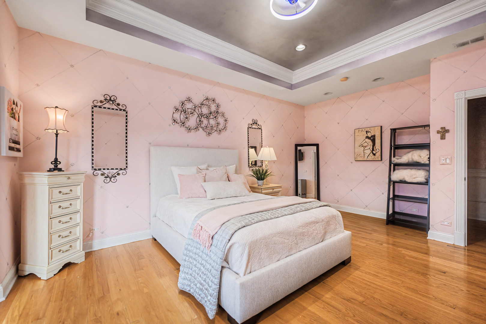 147 Los Lagos Drive, Bloomingdale, IL 60108