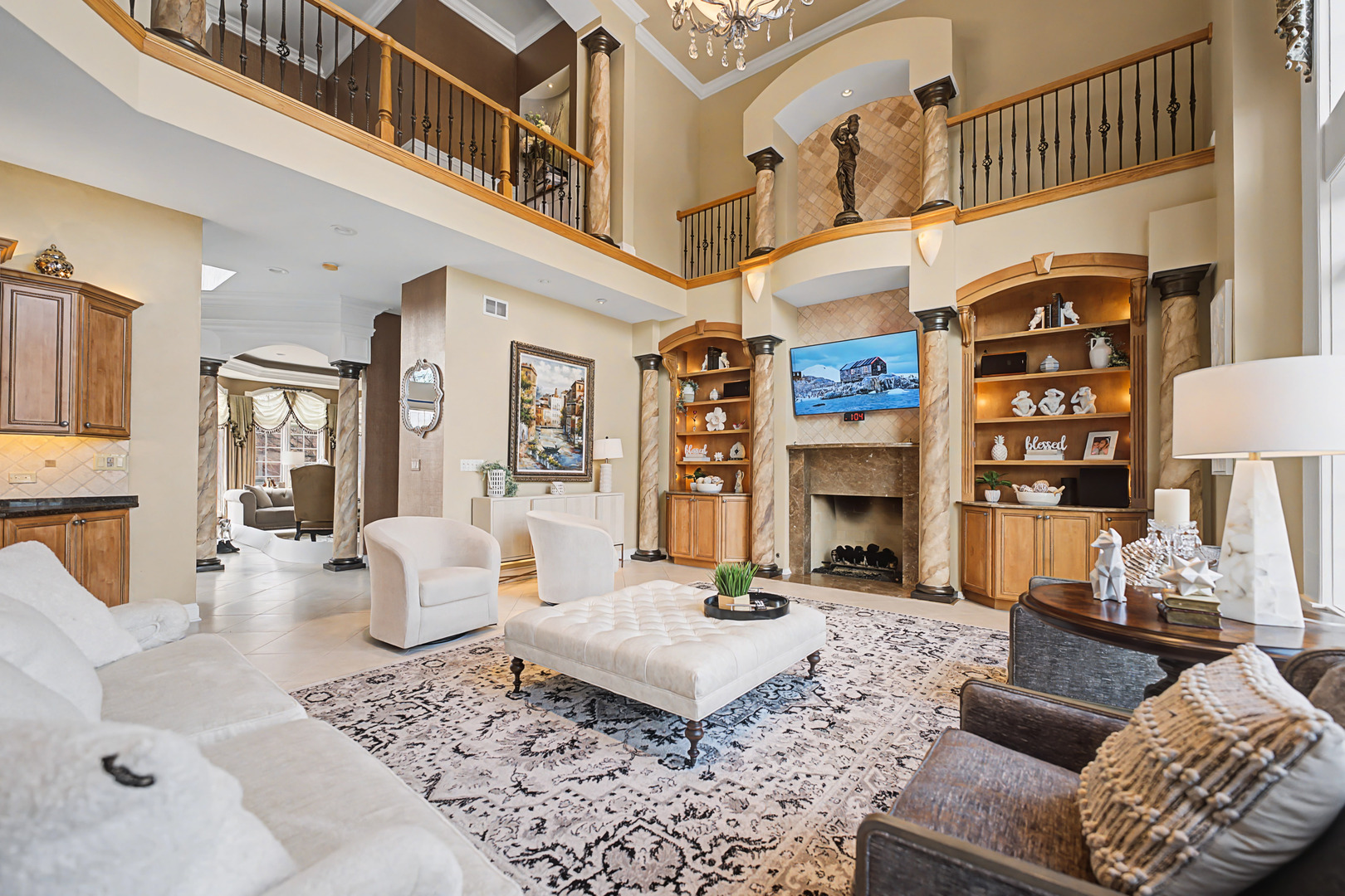 147 Los Lagos Drive, Bloomingdale, IL 60108