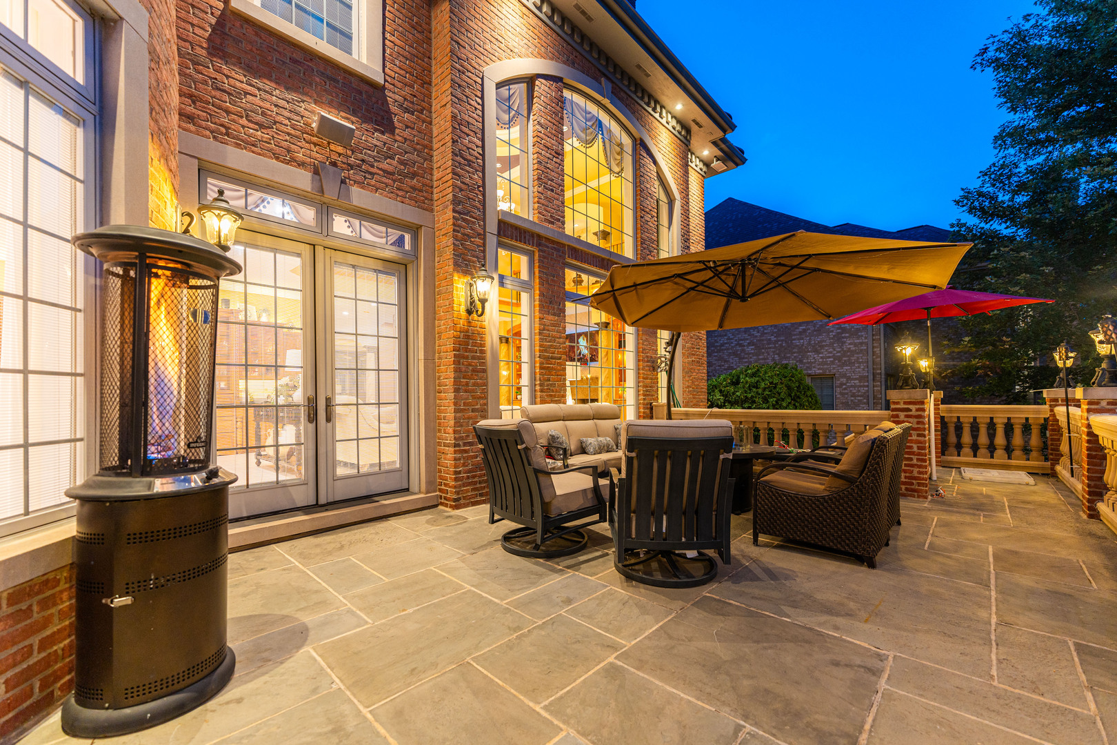 147 Los Lagos Drive, Bloomingdale, IL 60108