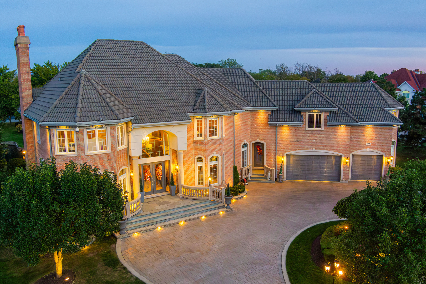 147 Los Lagos Drive, Bloomingdale, IL 60108