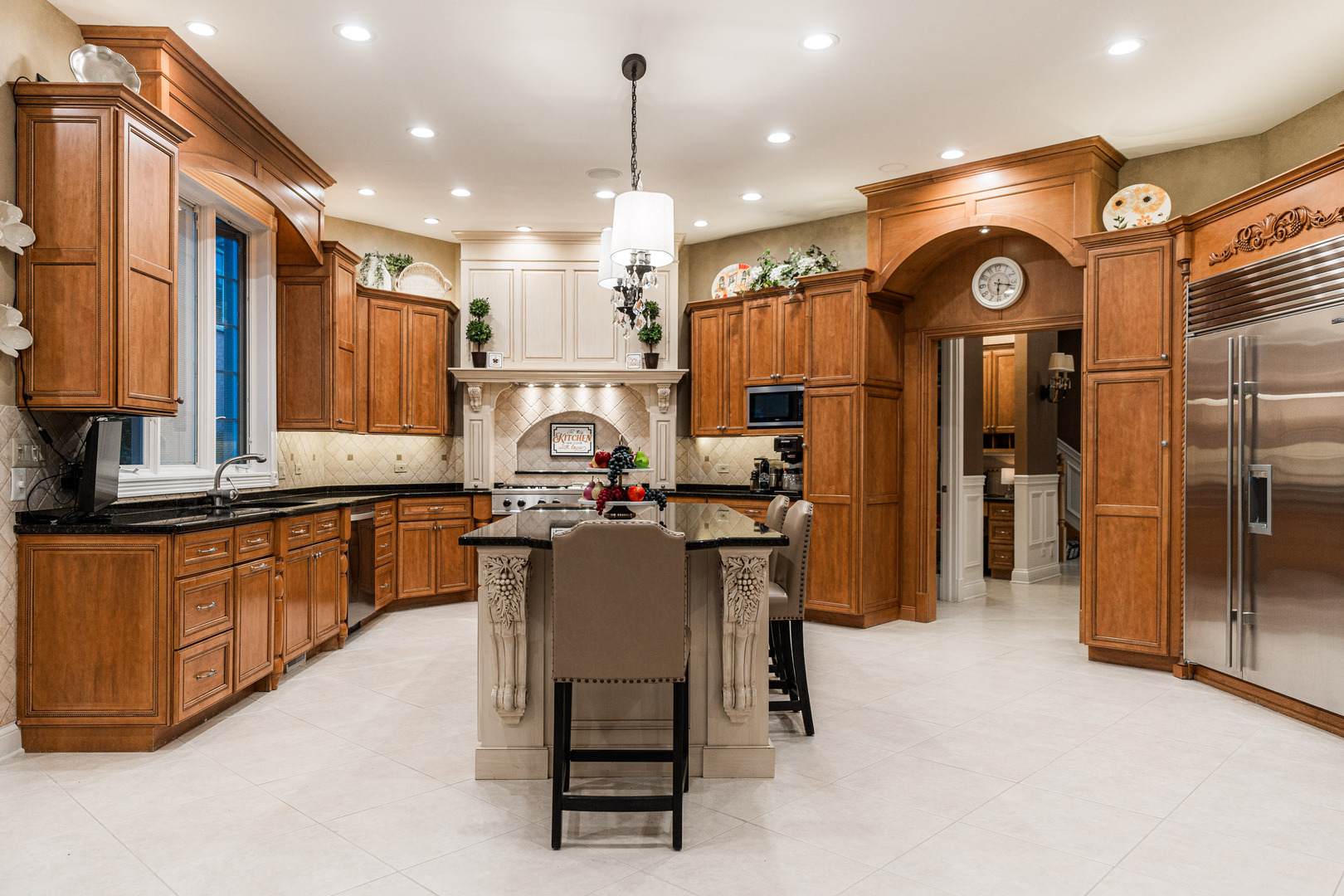 147 Los Lagos Drive, Bloomingdale, IL 60108