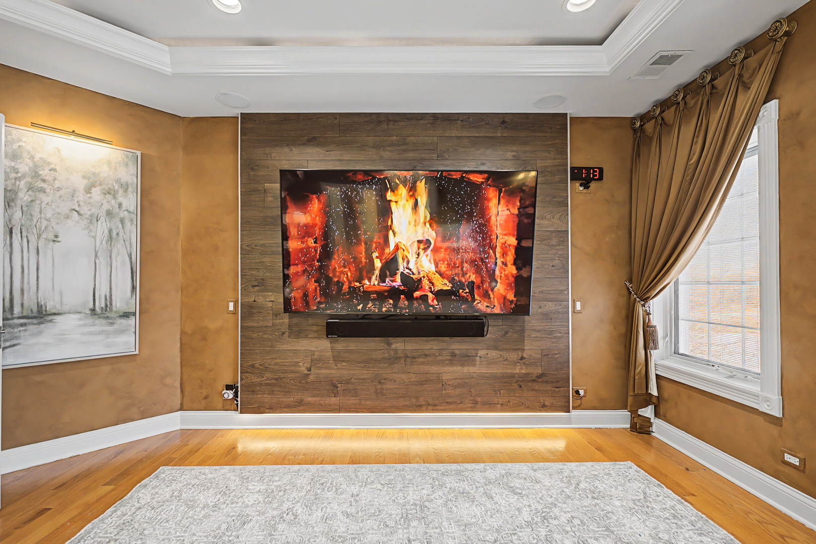 147 Los Lagos Drive, Bloomingdale, IL 60108