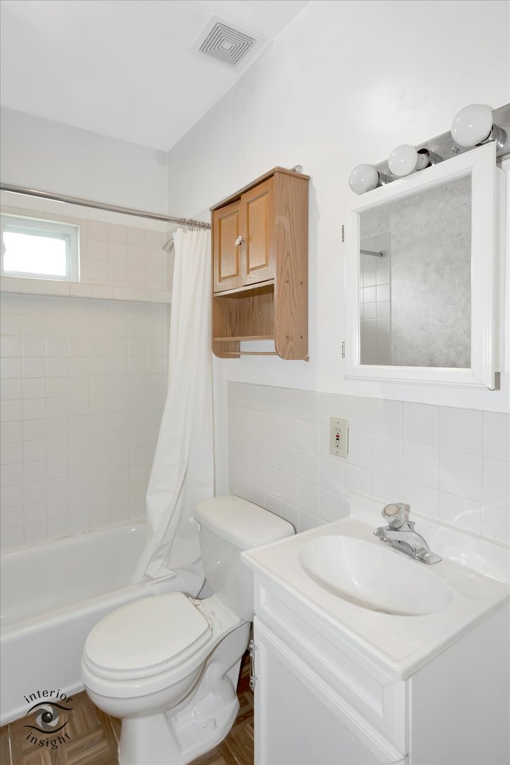 136 E 10th Street, Chicago Heights, IL 60411