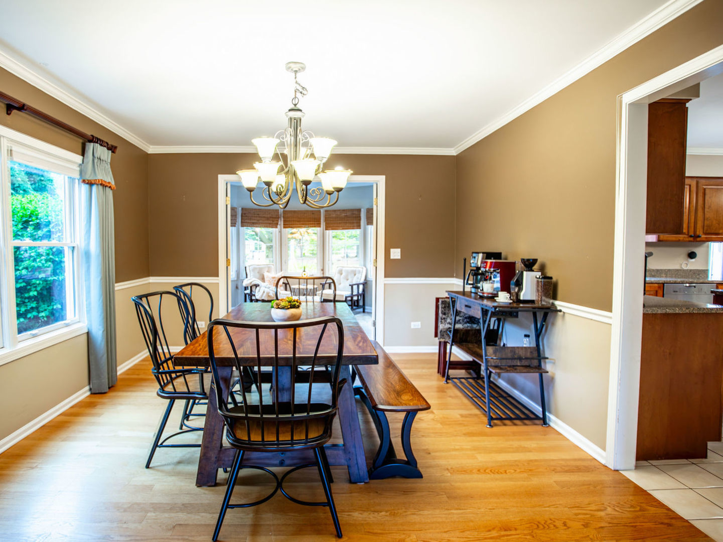 17945 W Pond Ridge Circle, Gurnee, IL 60031