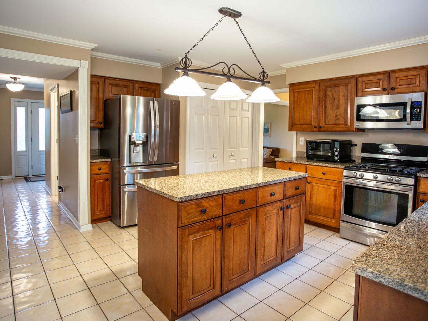 17945 W Pond Ridge Circle, Gurnee, IL 60031