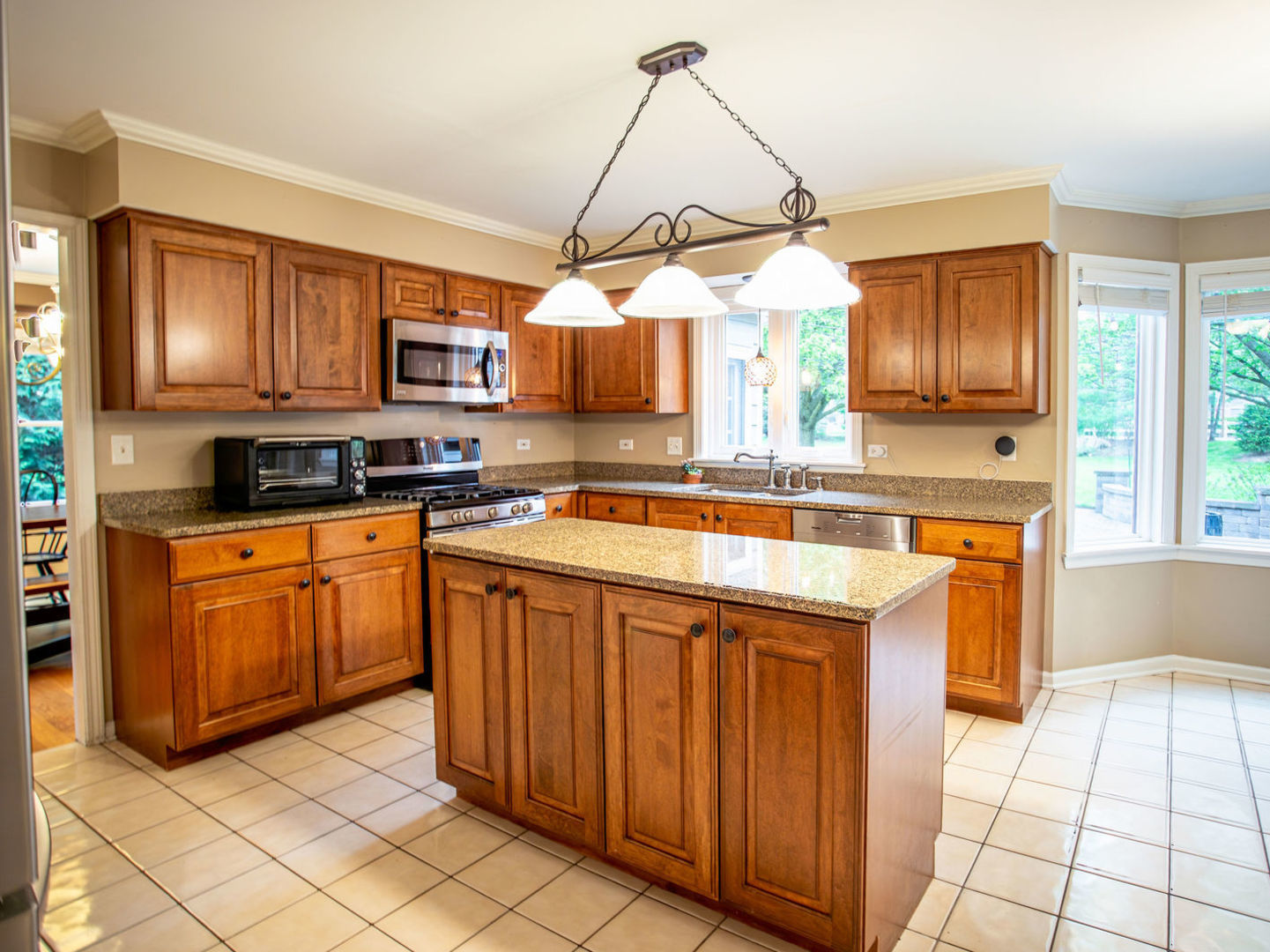 17945 W Pond Ridge Circle, Gurnee, IL 60031