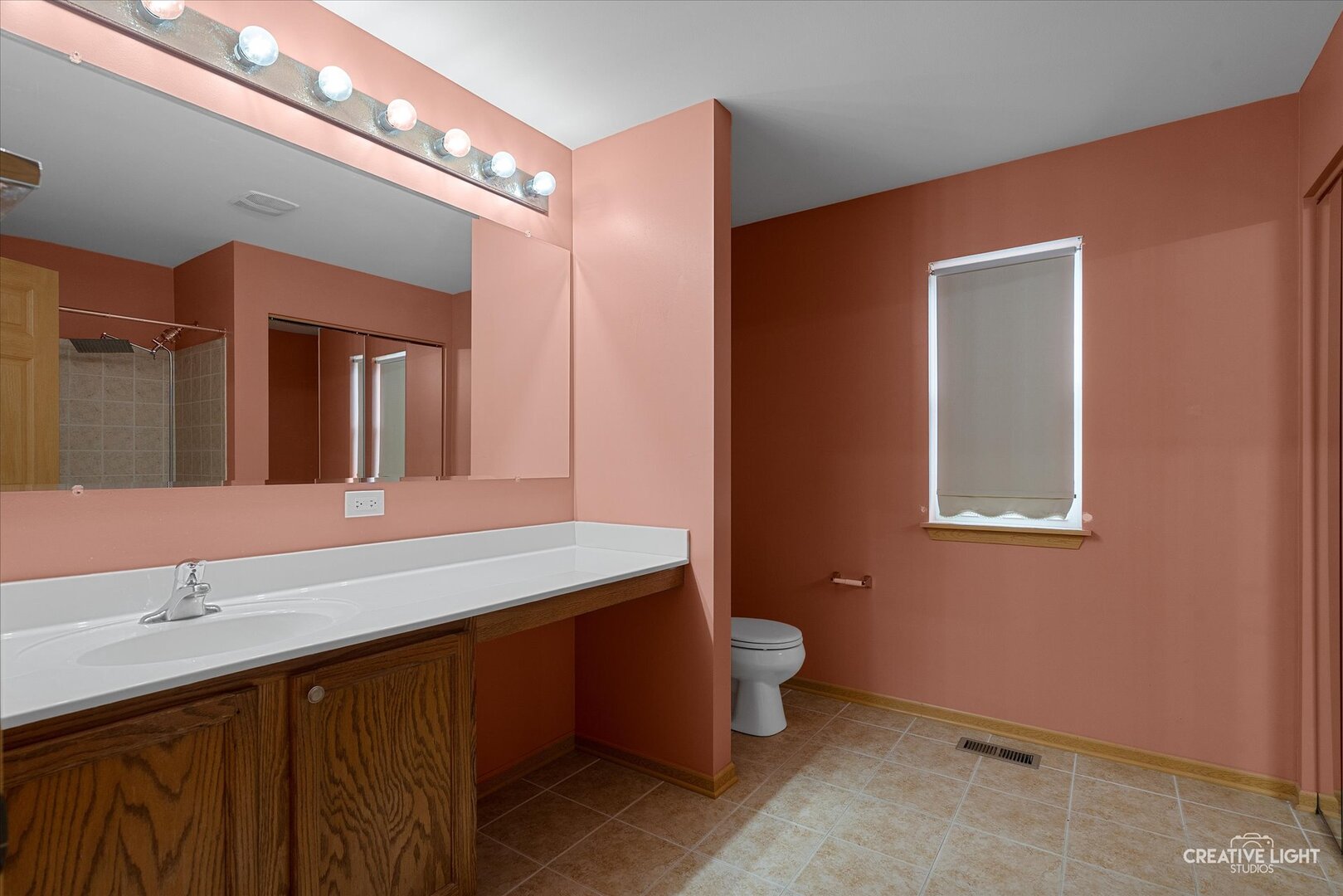 416 Frankfort Avenue, Oswego, IL 60543