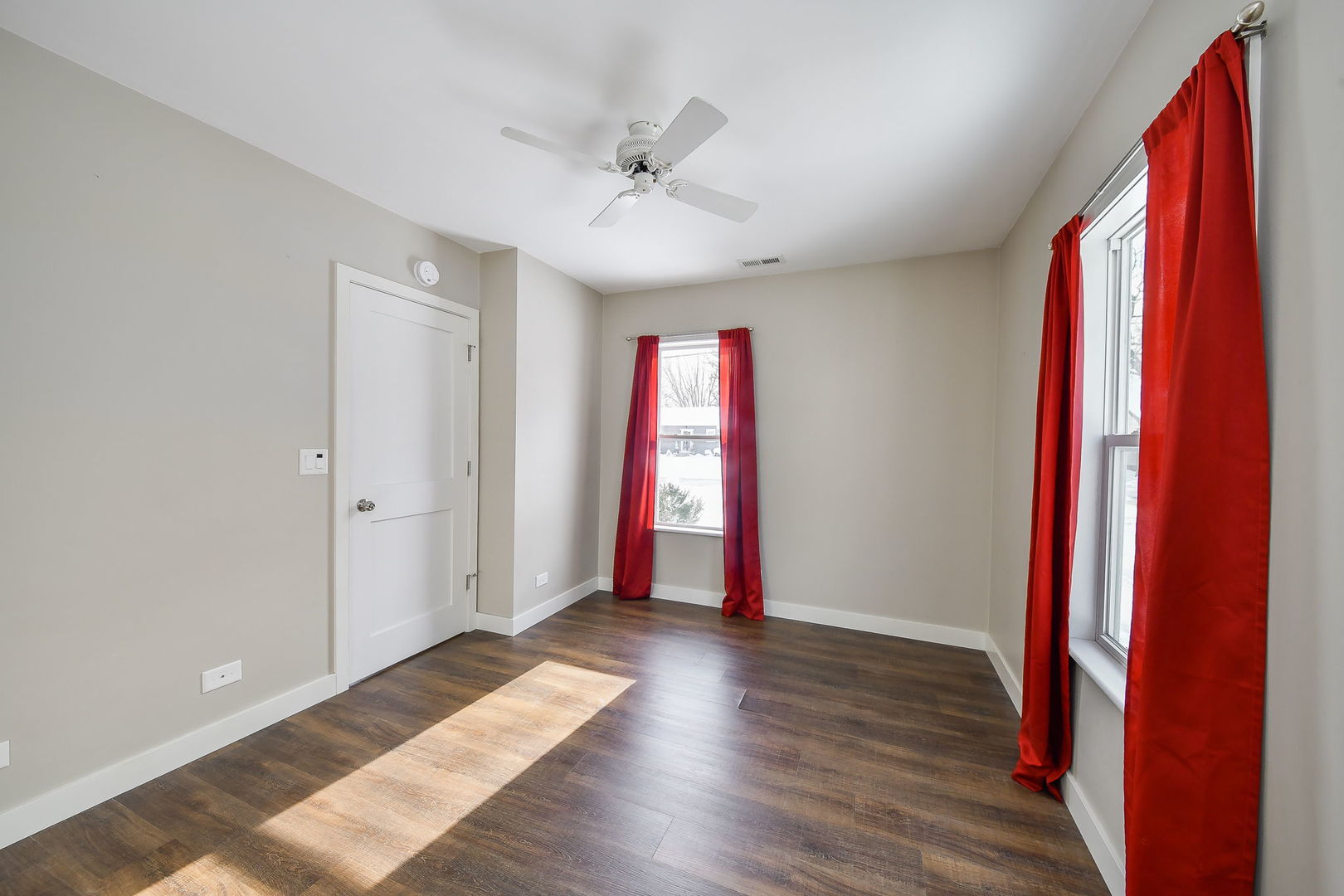 825 Albert Avenue, Sycamore, IL 60178