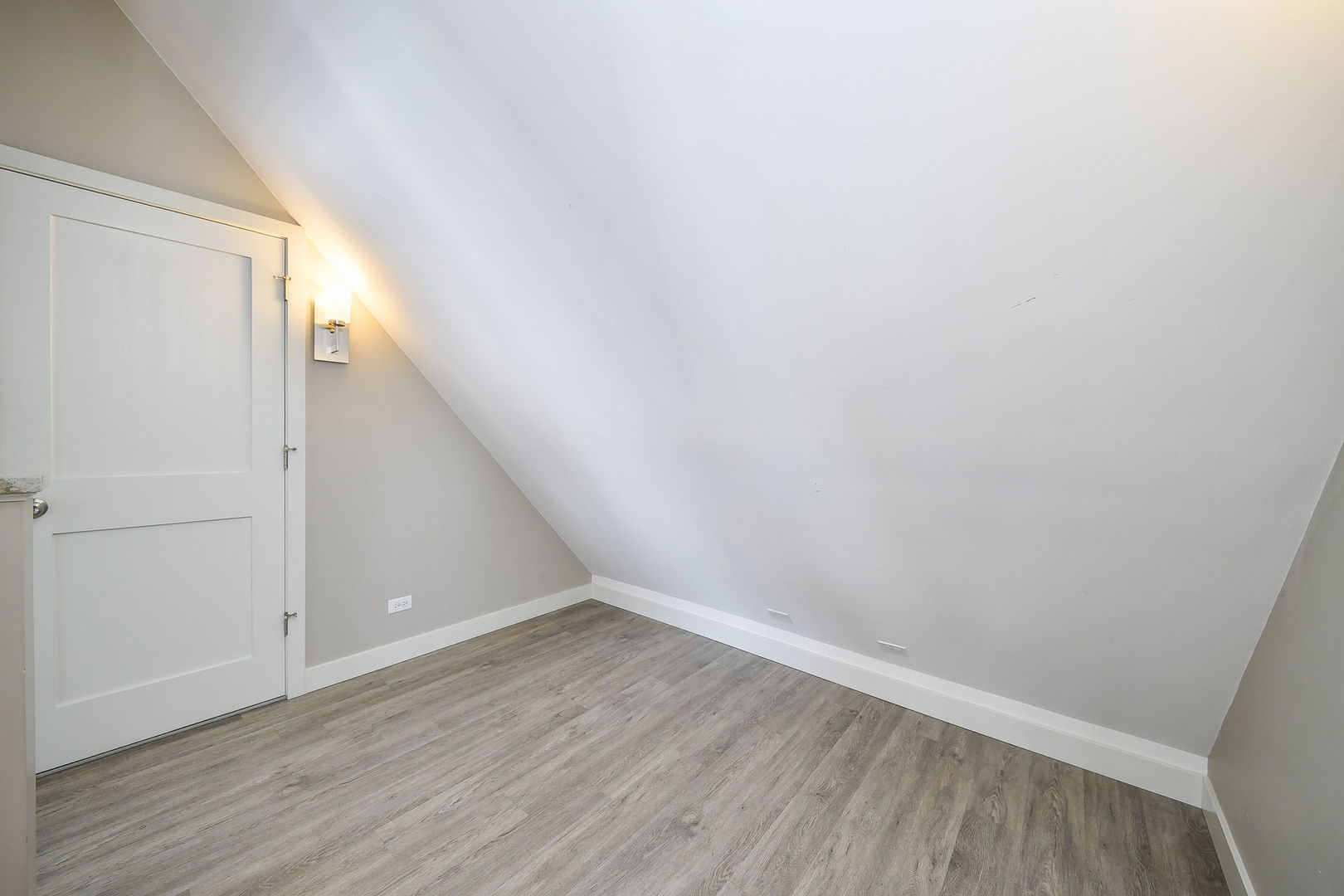 825 Albert Avenue, Sycamore, IL 60178