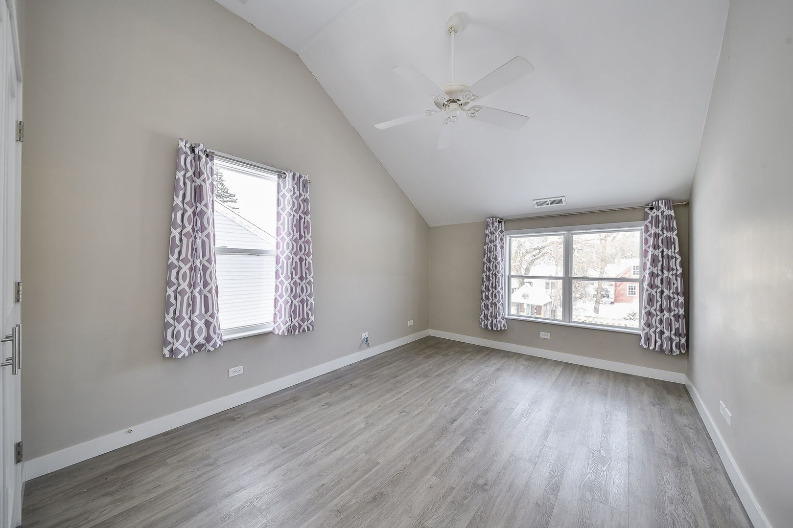 825 Albert Avenue, Sycamore, IL 60178