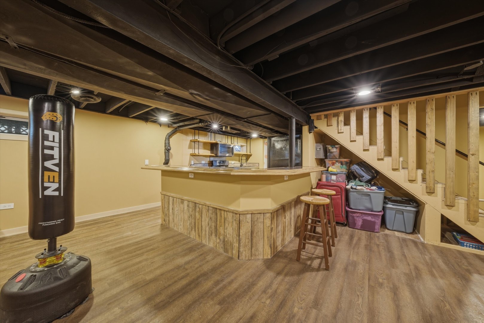 9307 ETHYL Lane, Tinley Park, IL 60487