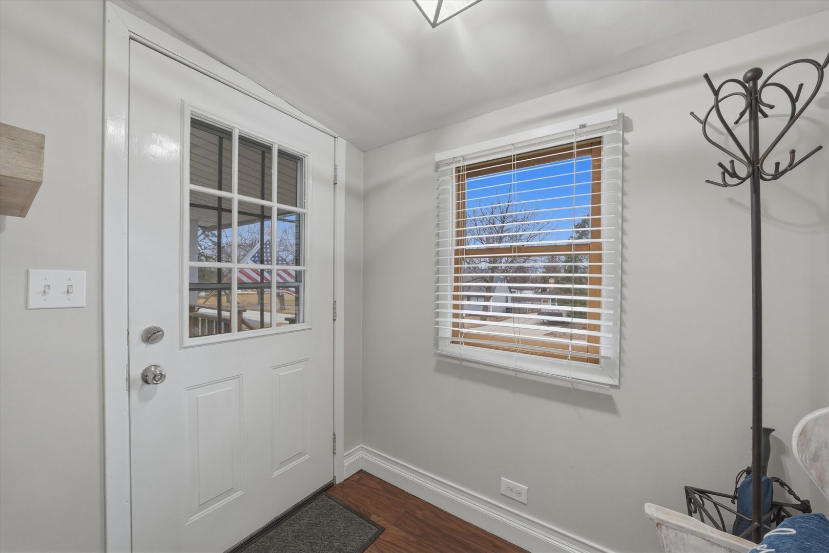 9307 ETHYL Lane, Tinley Park, IL 60487