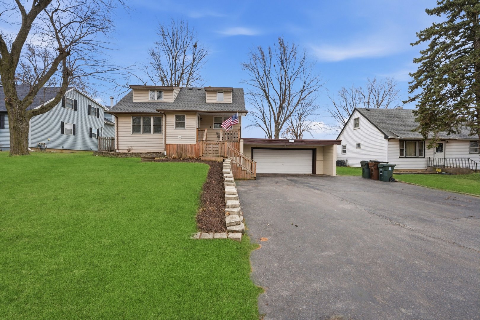 9307 ETHYL Lane, Tinley Park, IL 60487