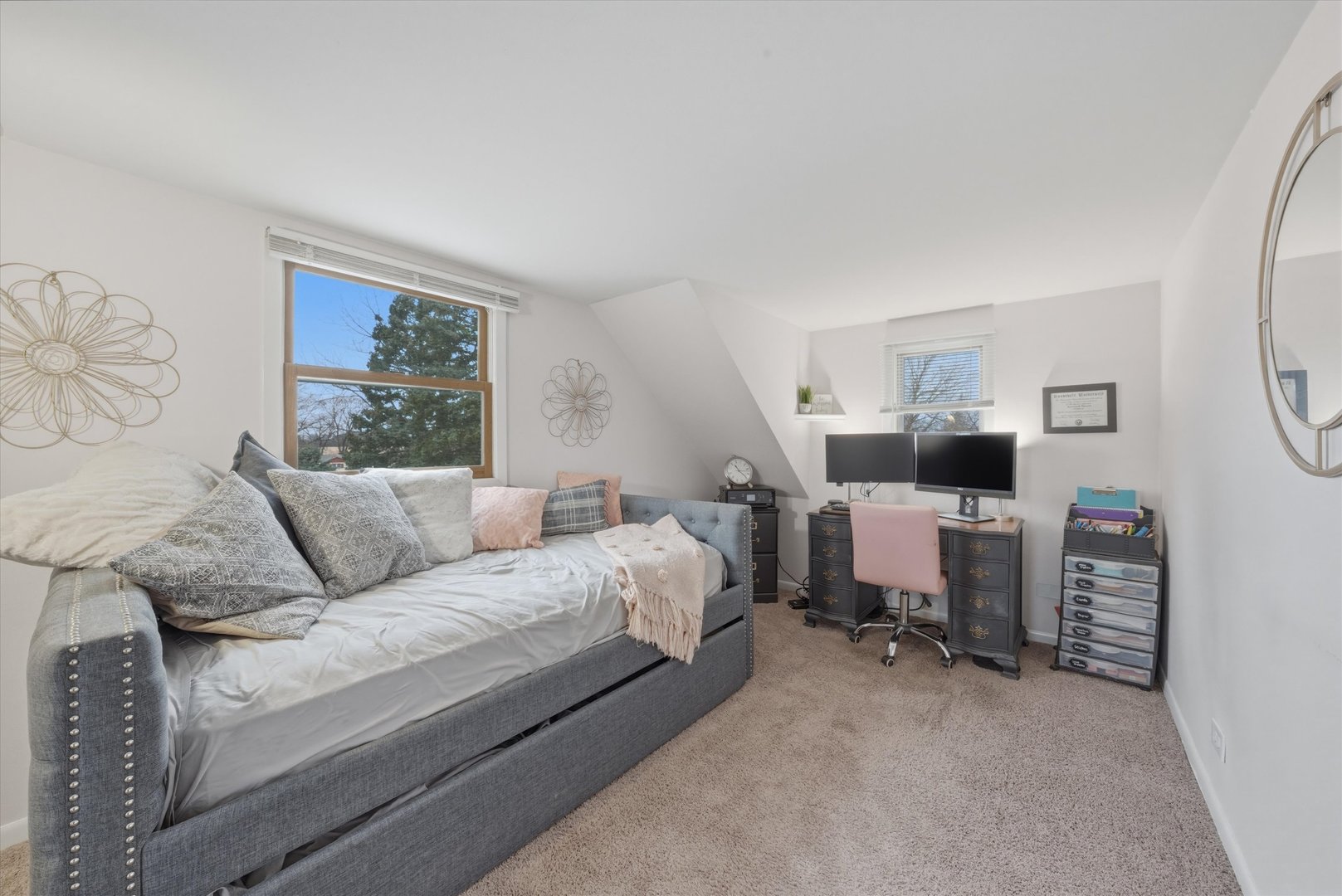 9307 ETHYL Lane, Tinley Park, IL 60487