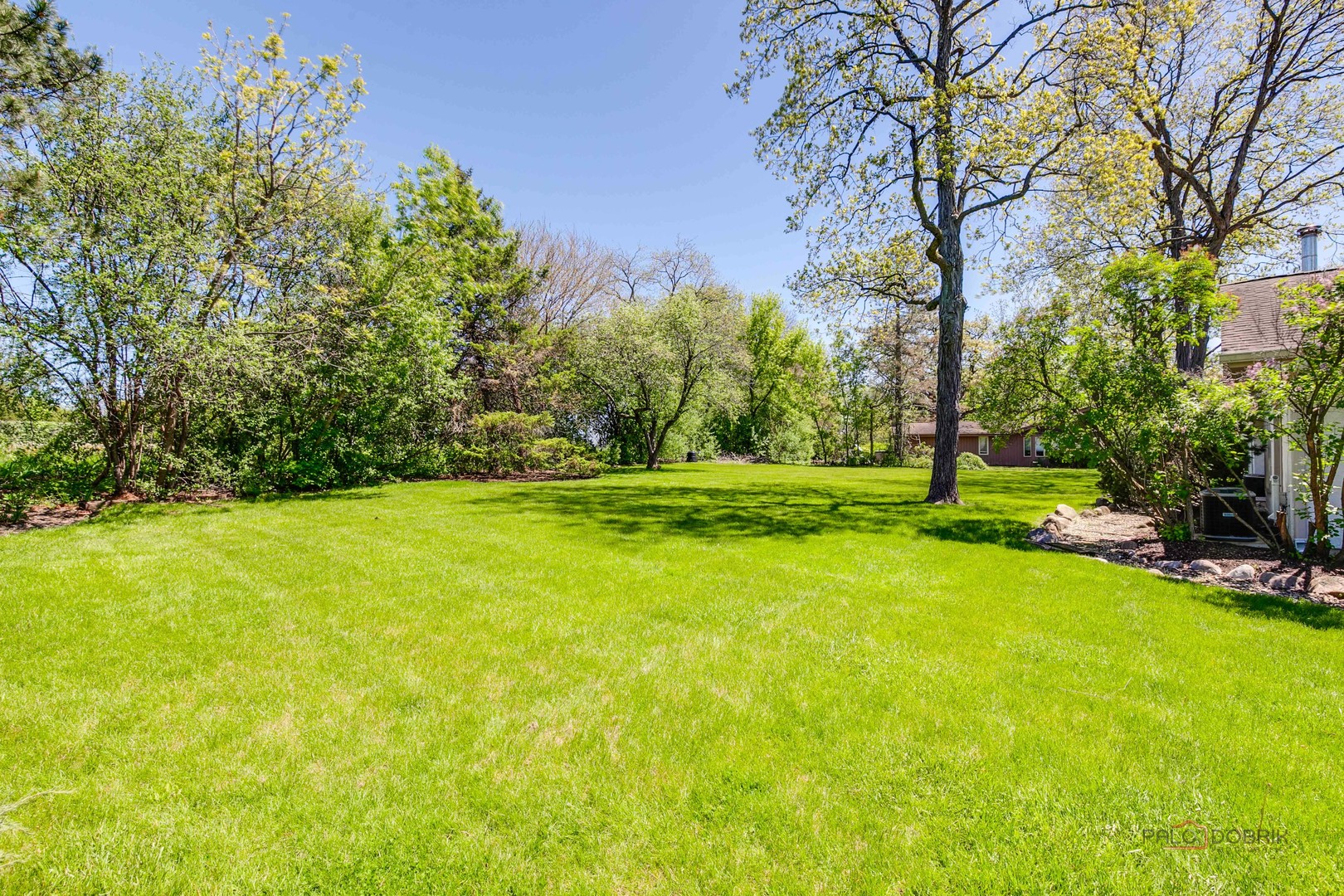 2 Acorn Drive, Hawthorn Woods, IL 60047