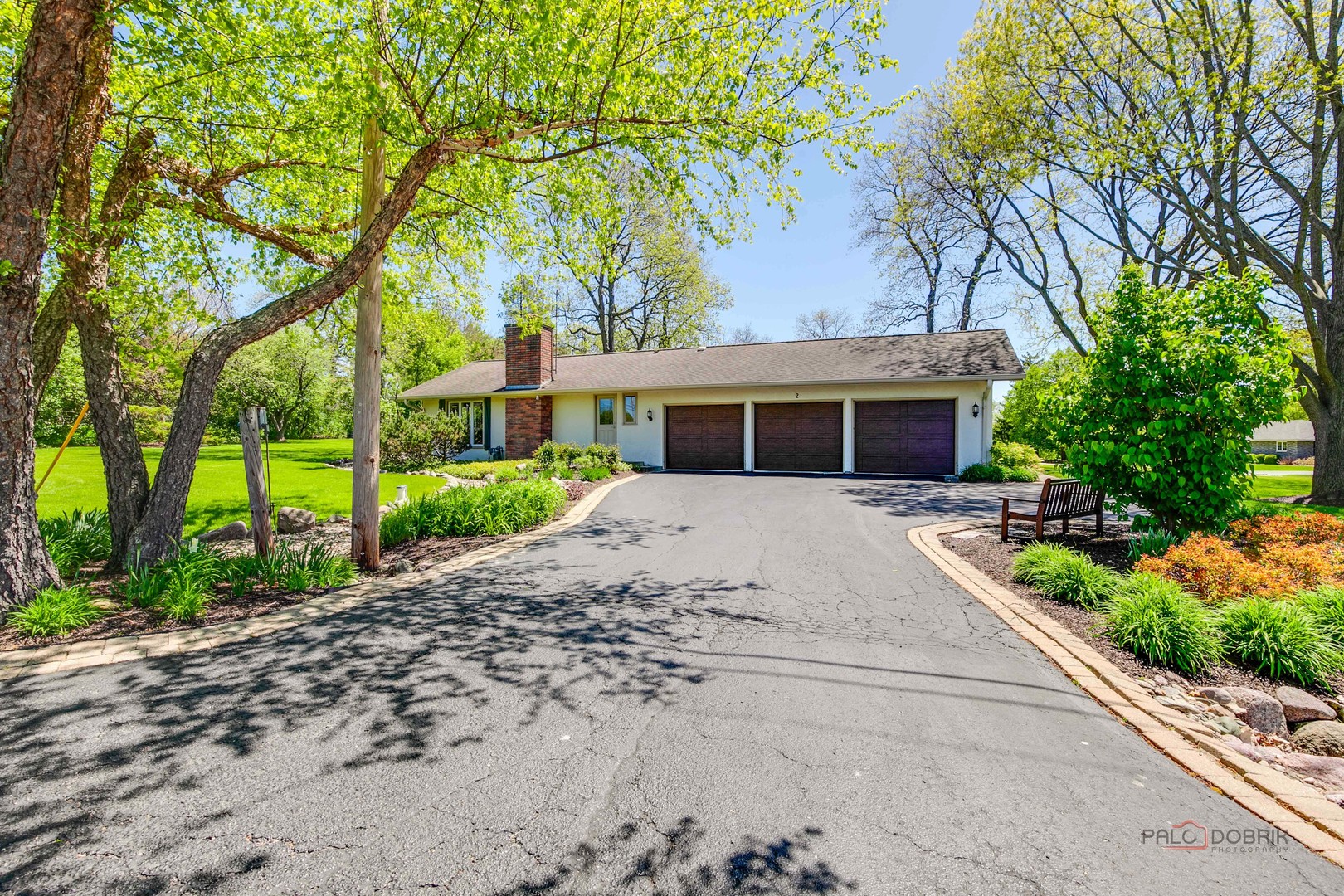 2 Acorn Drive, Hawthorn Woods, IL 60047