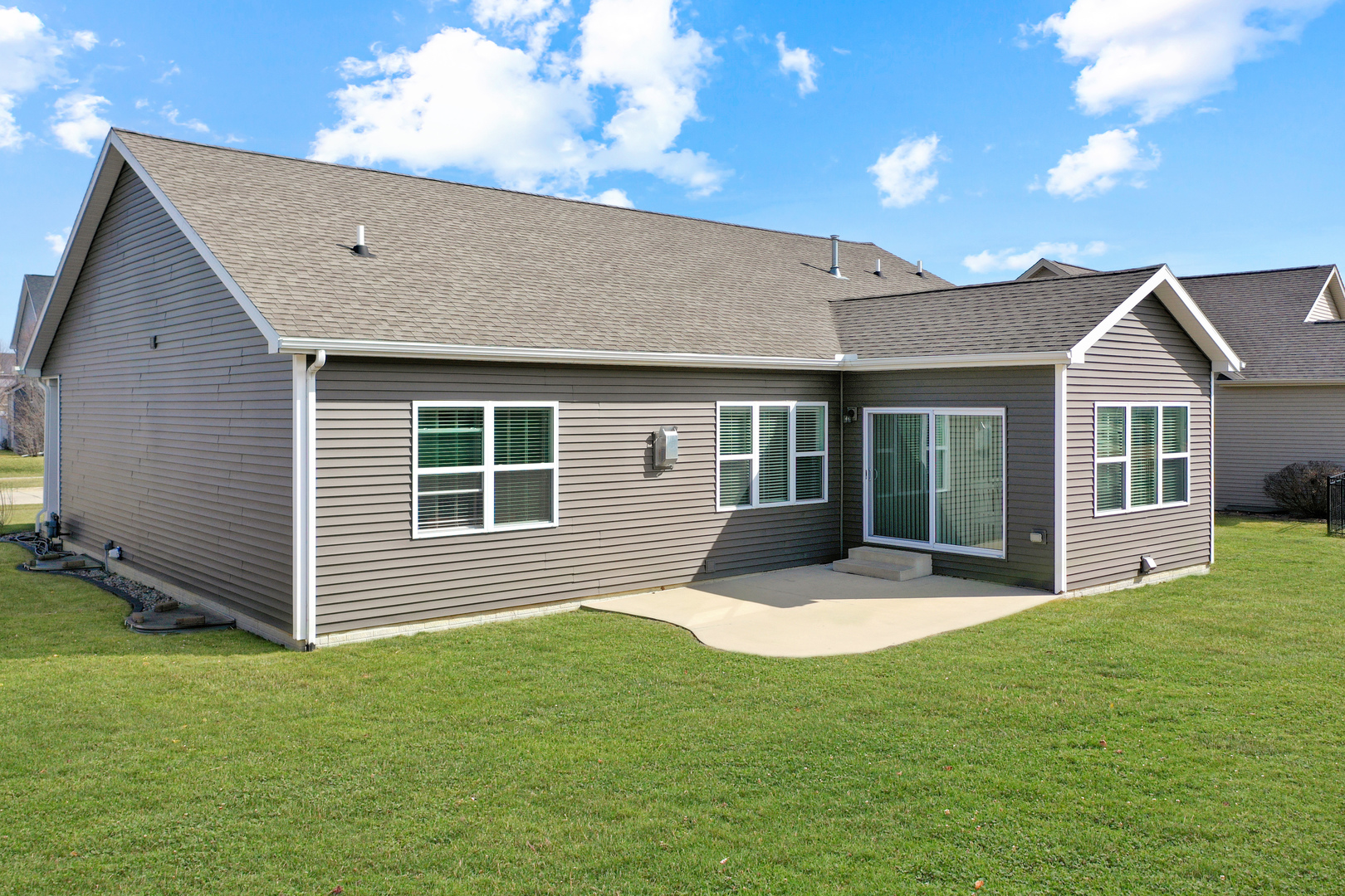 205 Potomac Avenue, Savoy, IL 61874