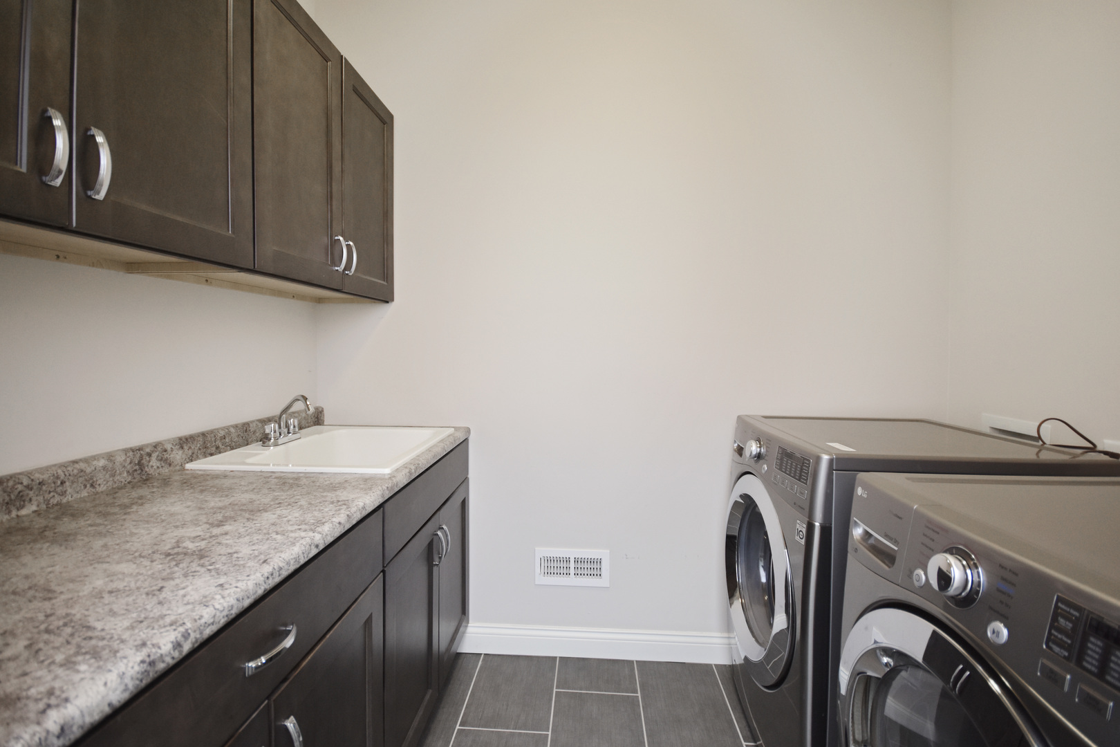 205 Potomac Avenue, Savoy, IL 61874