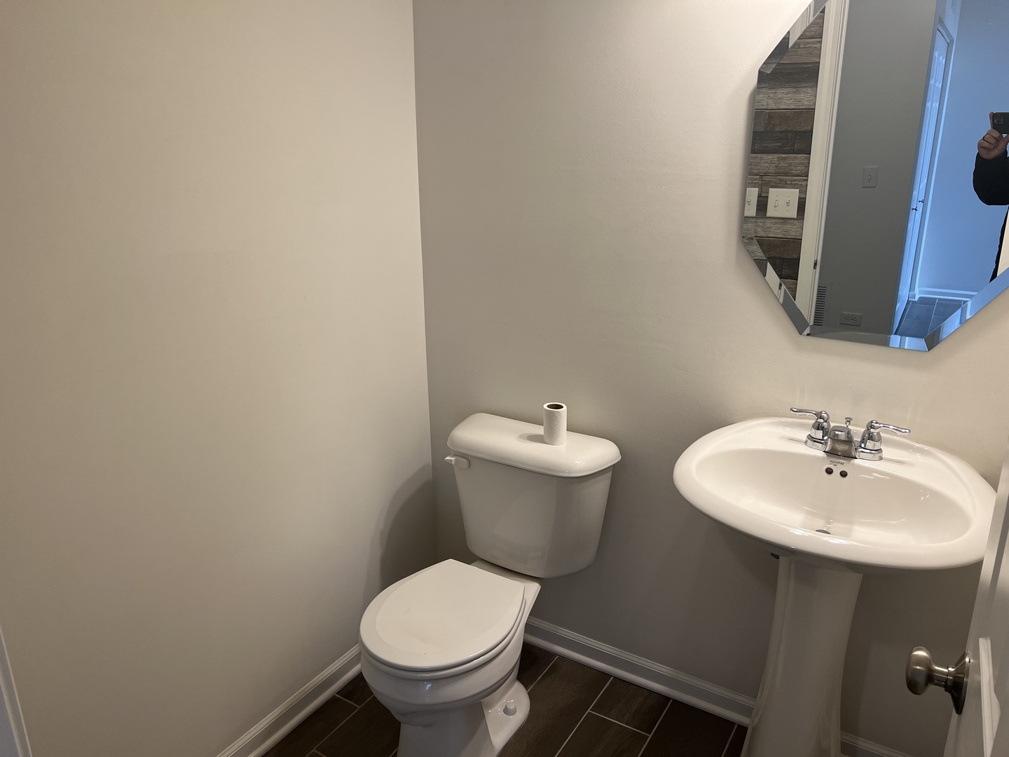 4194 Royal Mews Circle, Naperville, IL 60564