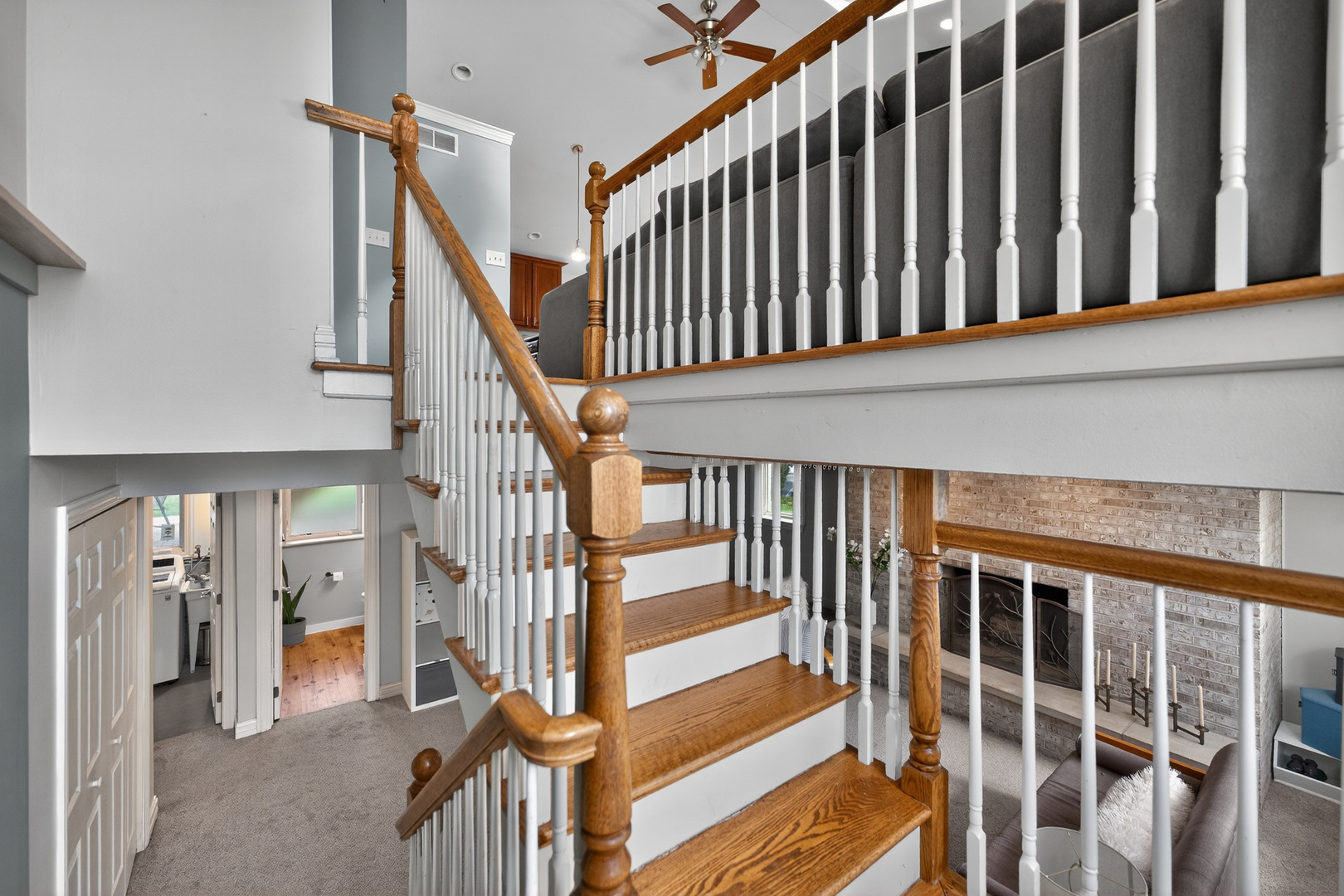 547 S Poplar Avenue, Elmhurst, IL 60126